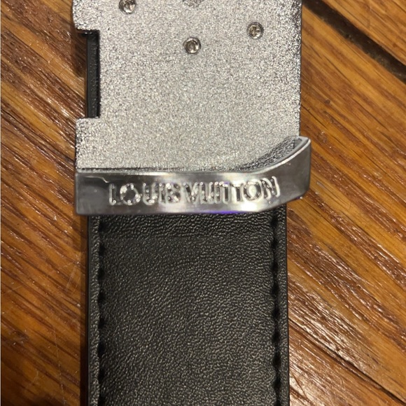 Classic Louis Vuitton Belt - Picture 2 of 6